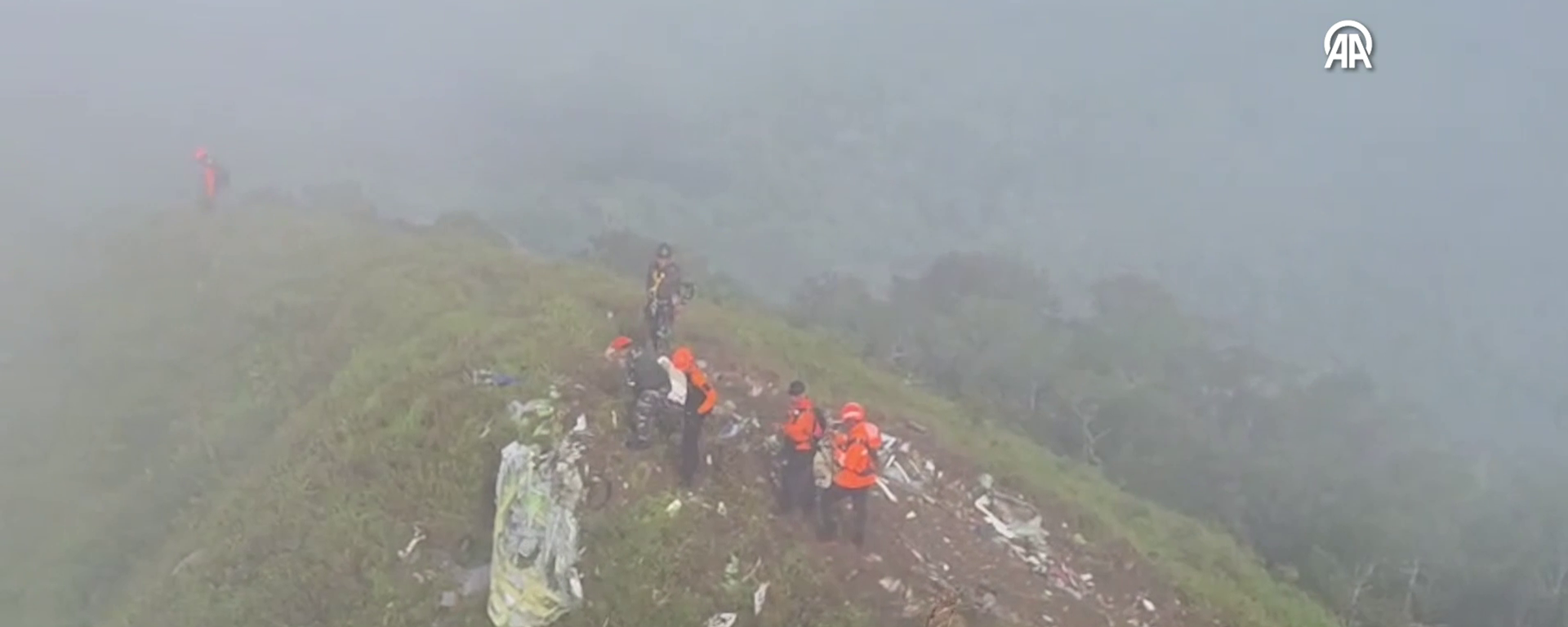 Endonezya'da 11 kişiyi taşıyan ve kaybolan uçağın enkazı bulundu - Sputnik Türkiye, 1920, 18.01.2026