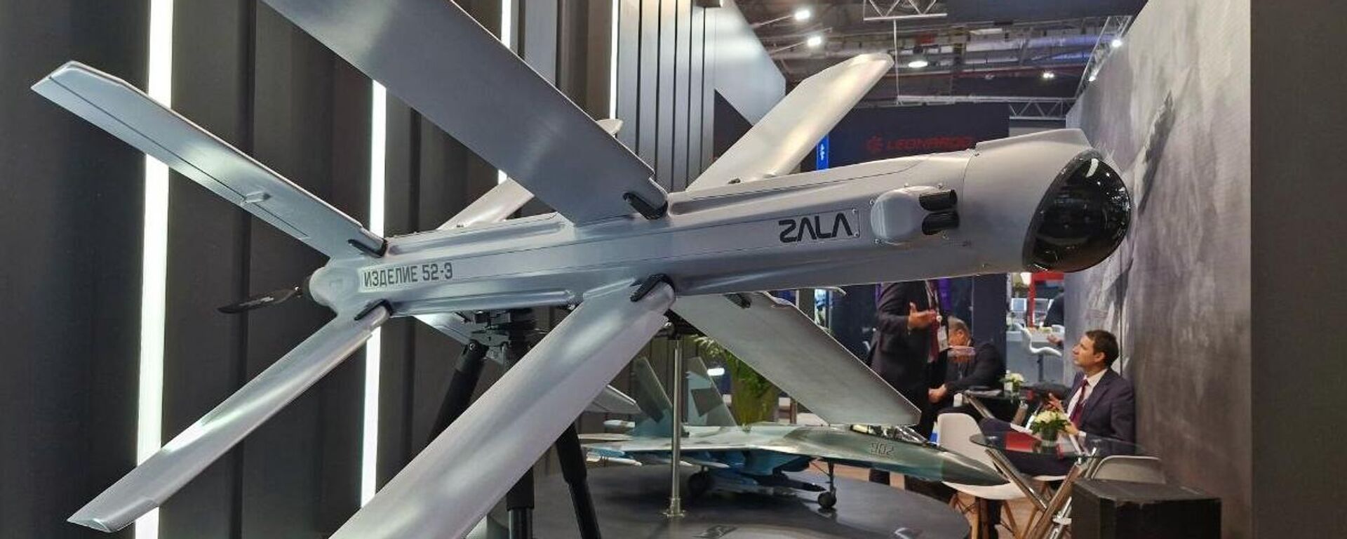 Носитель управляемых боеприпасов Изделие 52-Э (часть ударного комплекса Ланцет-Э) на стенде Рособоронэкспорта на международной оборонной выставке ADEX-2024 в Баку - Sputnik Türkiye, 1920, 19.01.2026