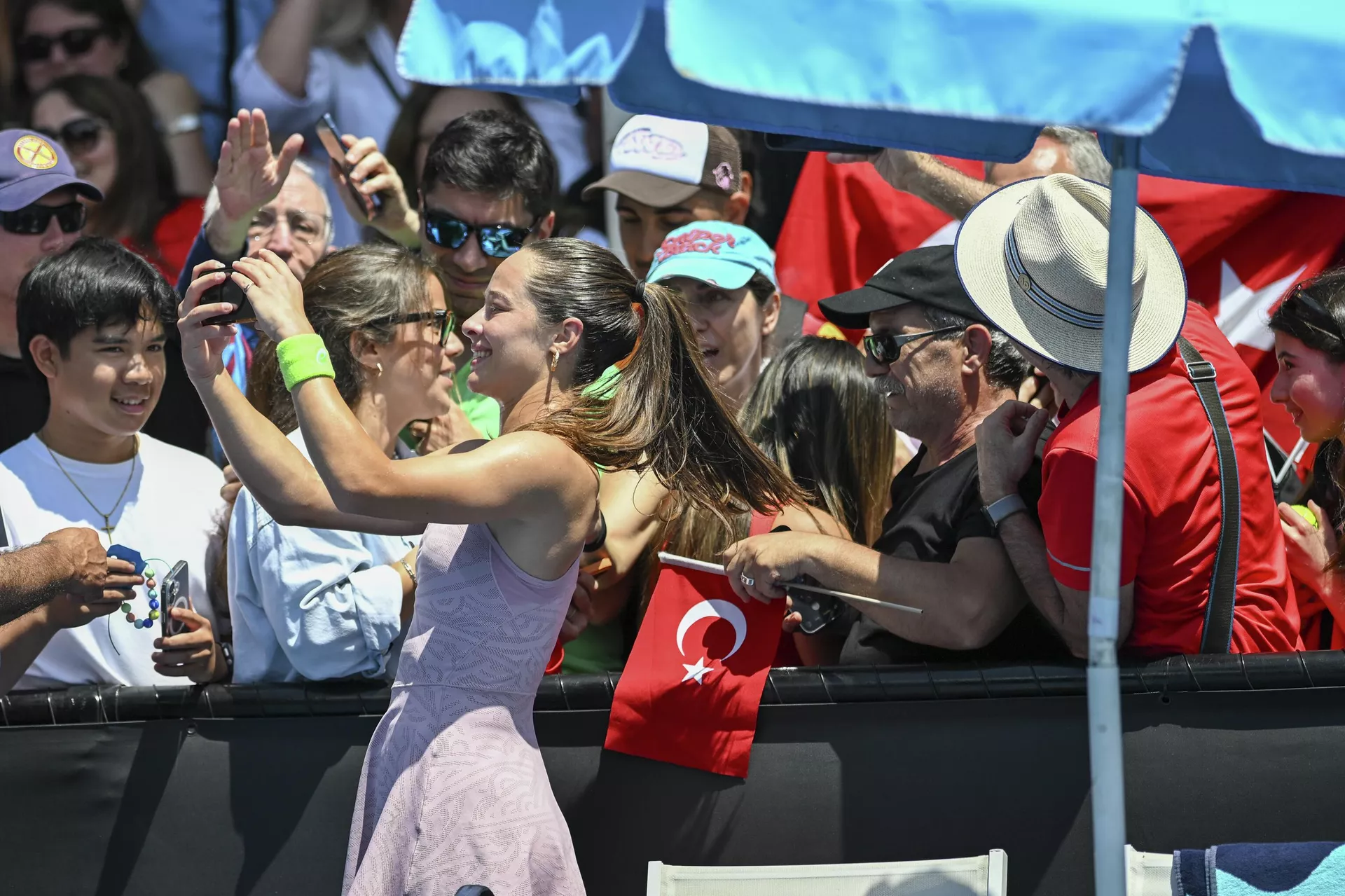 Milli tenisçi Zeynep Sonmez - Sputnik Türkiye, 1920, 21.01.2026