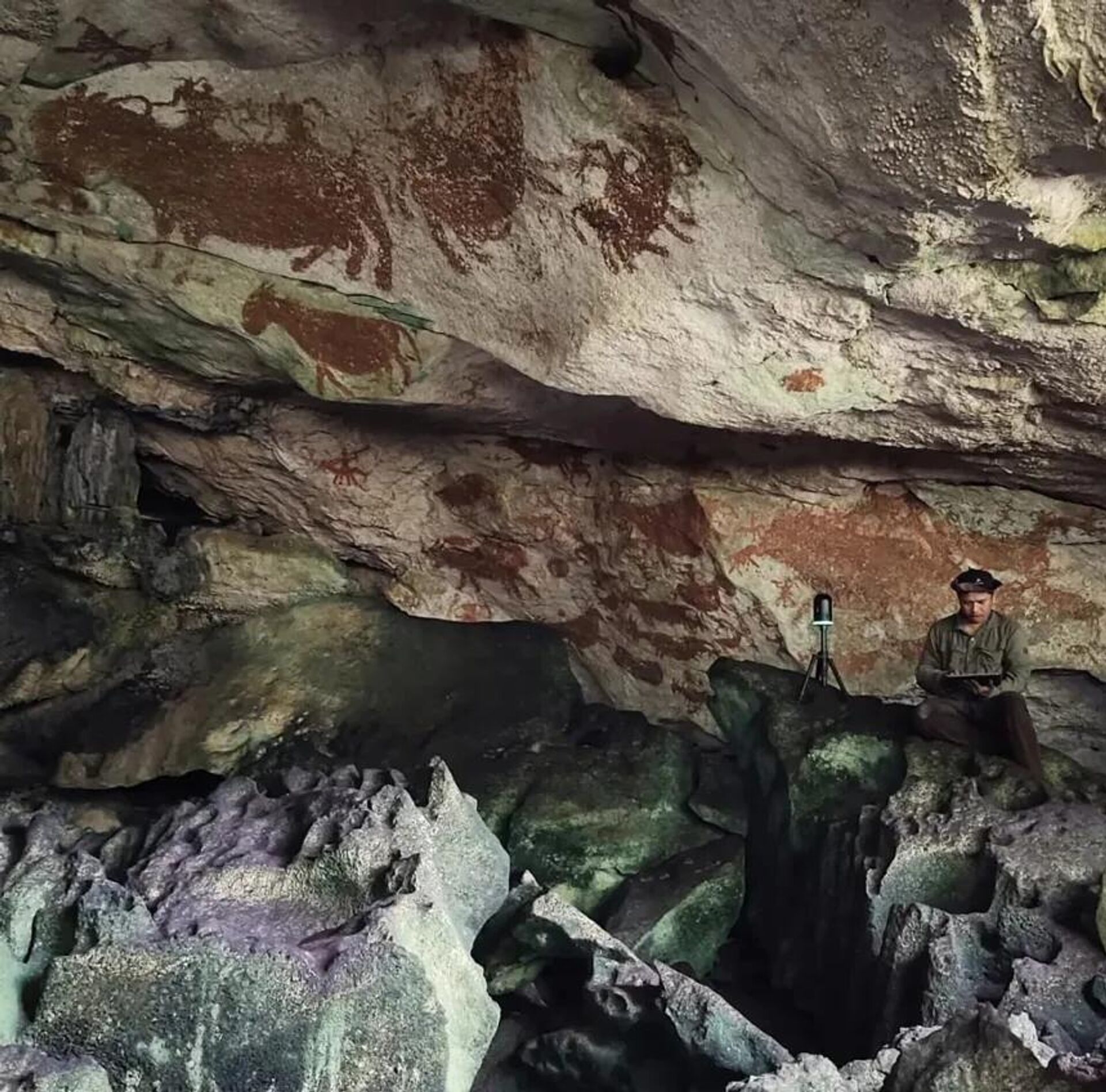 Metanduna mağarasındaki çizimler - Sputnik Türkiye, 1920, 22.01.2026