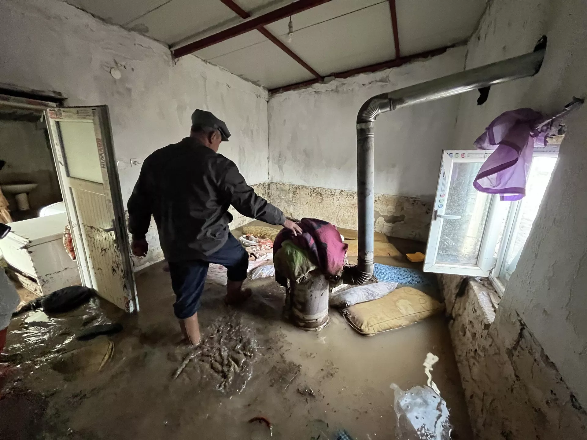 Antalya'da sağanağın hasara yol açtığı Kumluca'da tespit çalışmaları başladı
 - Sputnik Türkiye, 1920, 23.01.2026