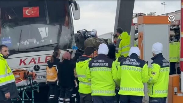 Kuzey Marmara Otoyolu'nda kaza - Sputnik Türkiye