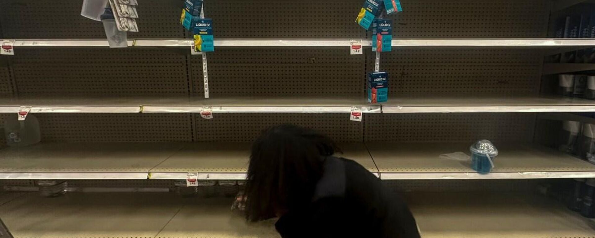 ABD'de bir market rafı fırtına öncesi boşaldı - Sputnik Türkiye, 1920, 24.01.2026