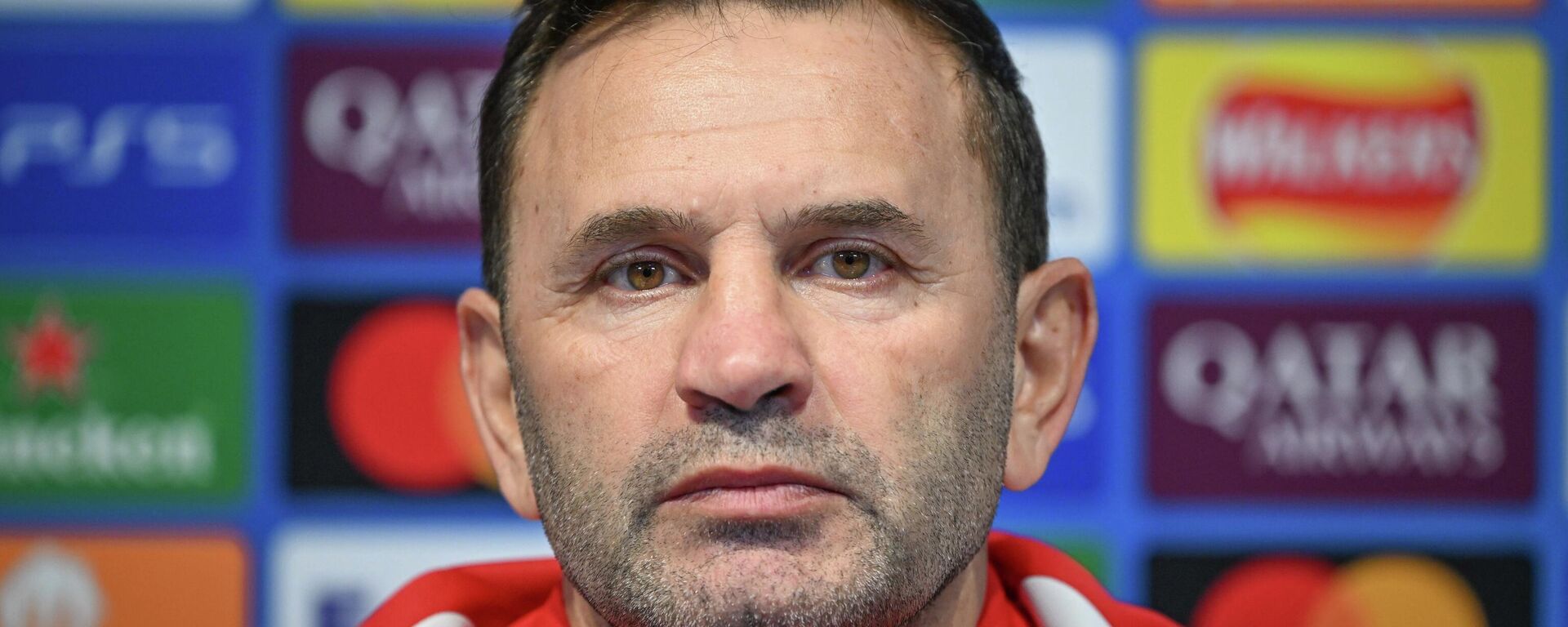 Galatasaray Teknik Direktörü Okan Buruk - Sputnik Türkiye, 1920, 28.01.2026