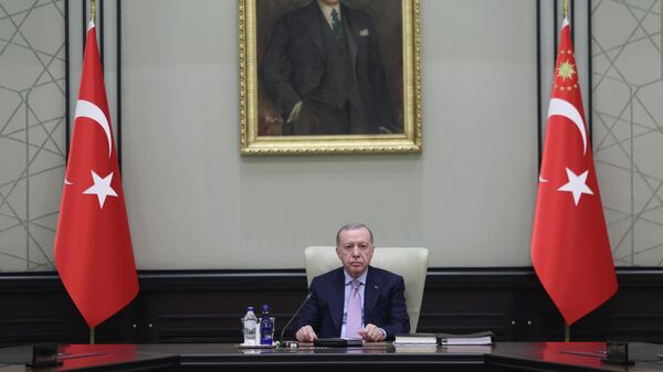 Milli Güvenlik Kurulu (MGK), Cumhurbaşkanı Recep Tayyip Erdoğan başkanlığında toplandı.
 - Sputnik Türkiye