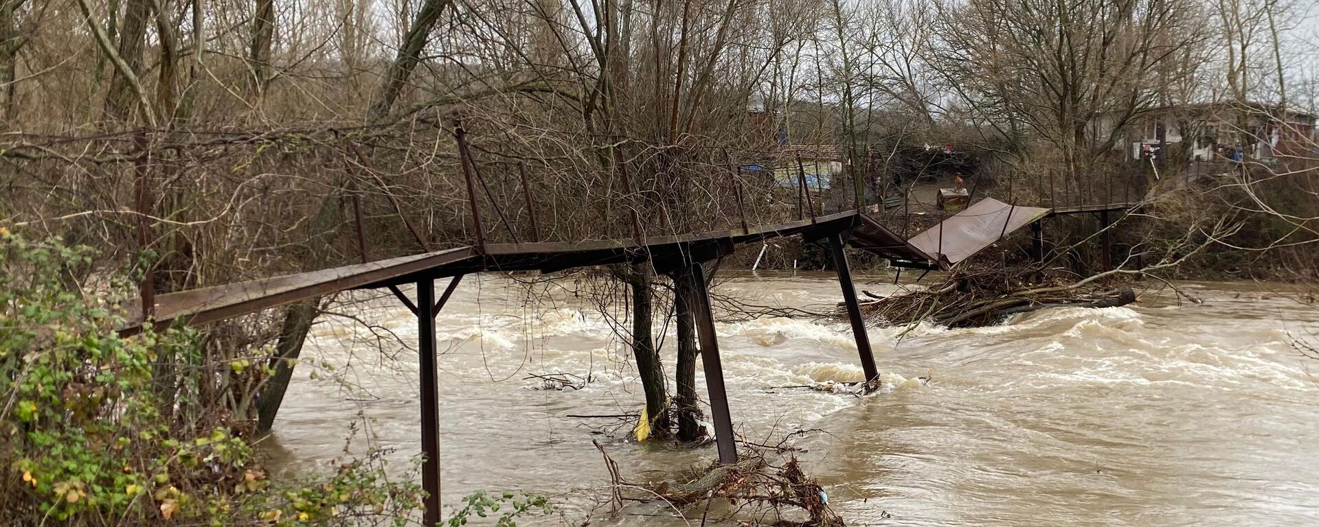 Çanakkale'de kuvvetli sağanak etkili oldu - Sputnik Türkiye, 1920, 27.04.2026