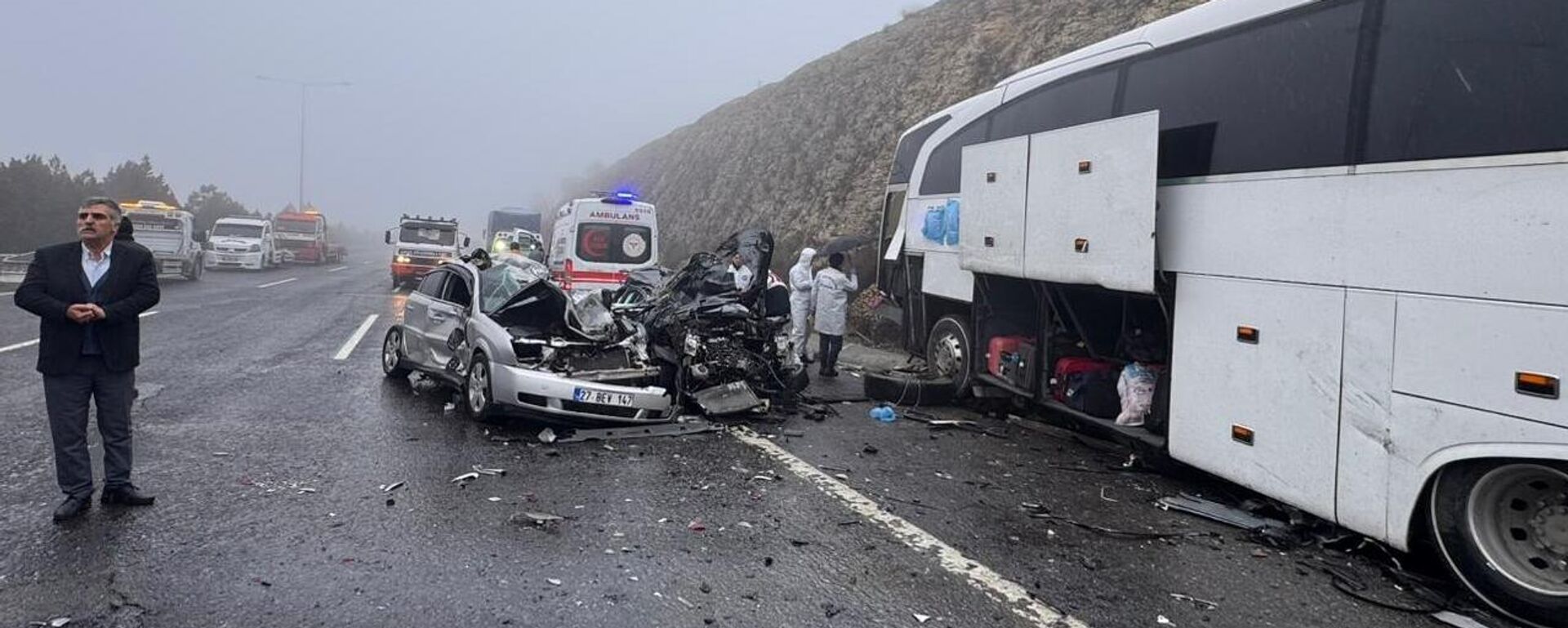 Tarsus-Adana-Gaziantep Otoyolu'nda zincirleme trafik kazası: Ölü ve yaralılar var - Sputnik Türkiye, 1920, 30.01.2026
