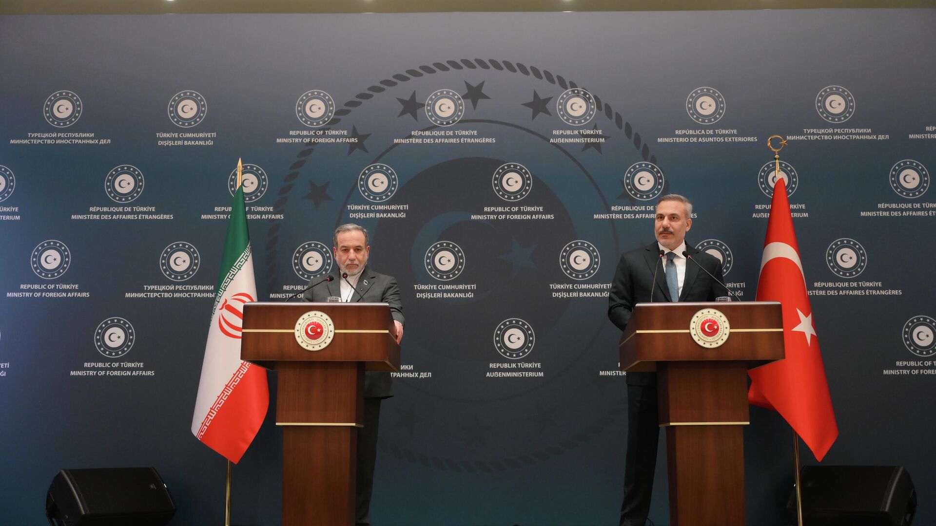 Dışişleri Bakanı Hakan Fidan, İran Dışişleri Bakanı Abbas Arakçi ile İstanbul'da bir araya geldi Dışişleri Bakanı Hakan Fidan, İran Dışişleri Bakanı Abbas Arakçi ile İstanbul'da bir araya geldi - Sputnik Türkiye, 1920, 30.01.2026