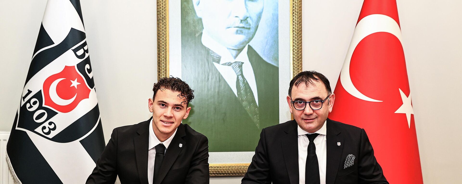 Kristjan Asllani - Sputnik Türkiye, 1920, 30.01.2026