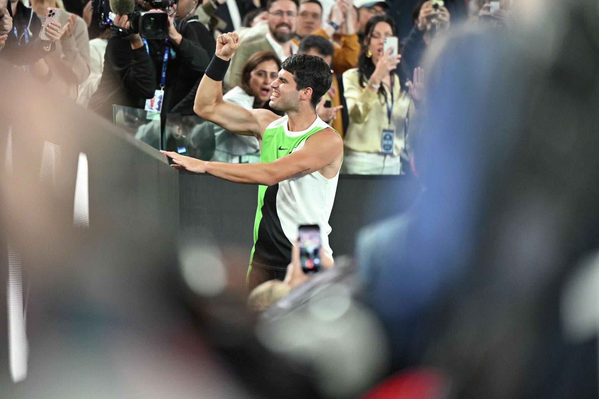 Avustralya Açık'ta Djokovic'i yenen Alcaraz kupanın sahibi oldu - Sputnik Türkiye, 1920, 01.02.2026