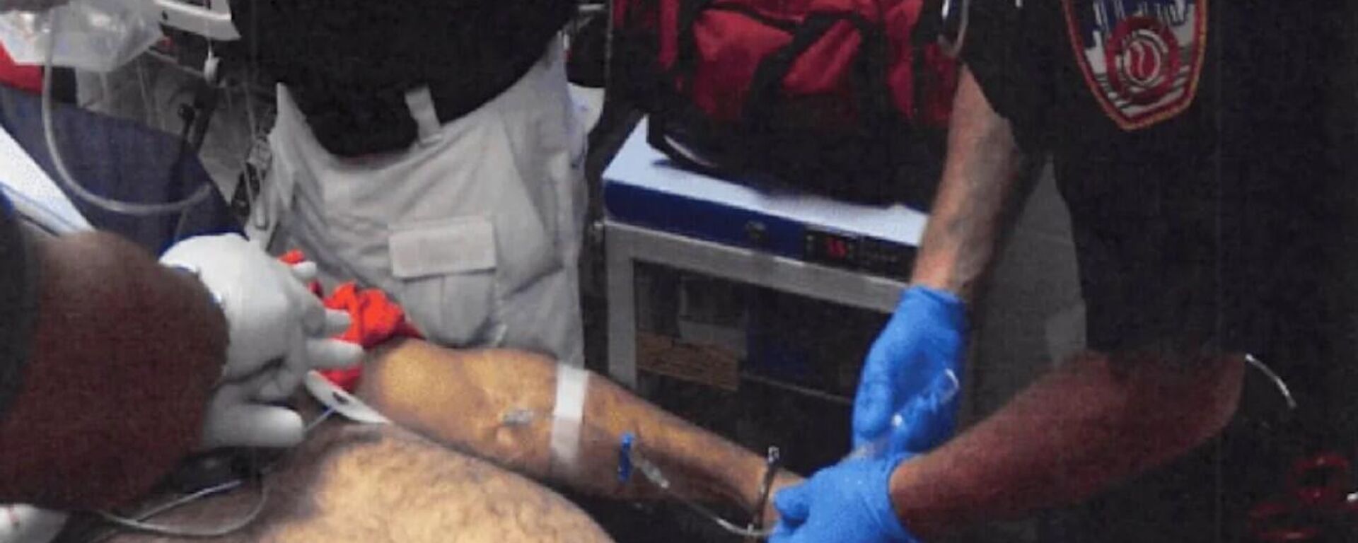 Epstein'a müdahale edildiği iddia edilen görüntüsü - Sputnik Türkiye, 1920, 04.02.2026