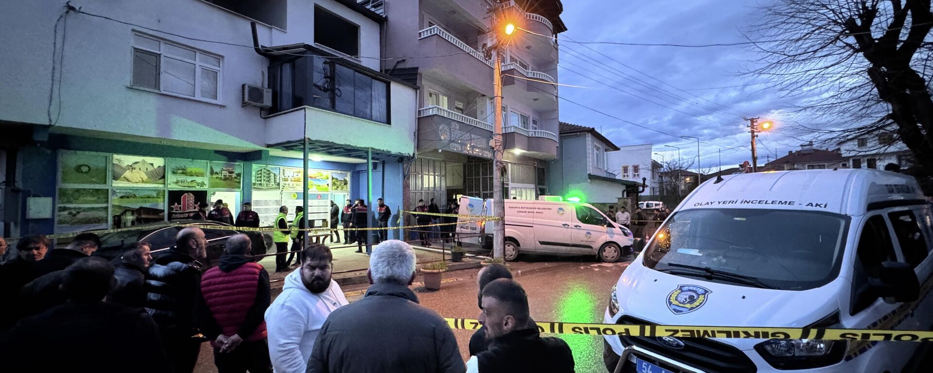 Sakarya'da emekli polis, eşini ve MHP ilçe başkanını öldürdü - Sputnik Türkiye, 1920, 06.02.2026