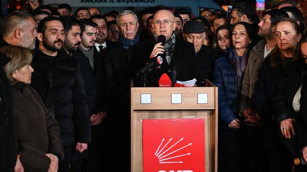 CHP Ankara İl Başkanlığı, Keçiören Belediye Başkanı Mesut Özarslan'ın CHP'den istifa etmesine tepki gösterdi - Sputnik Türkiye
