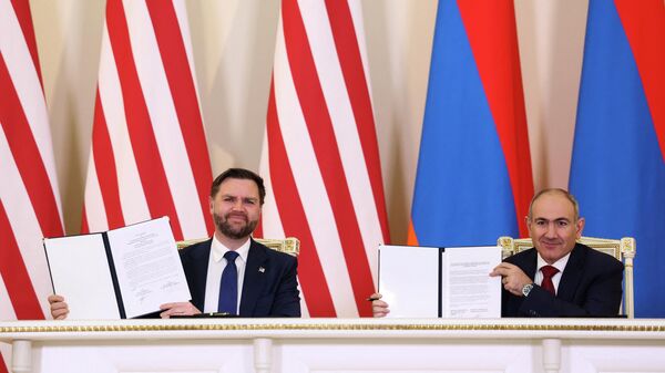 JD Vance ve Paşinyan, nükleer işbirliği anlaşmasına imza attı - Sputnik Türkiye