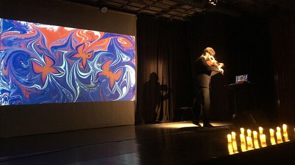 Rus viola ustası Pavel Matskeviç ve Moskova’lı ressam Anna Klıkovskaya - Sputnik Türkiye