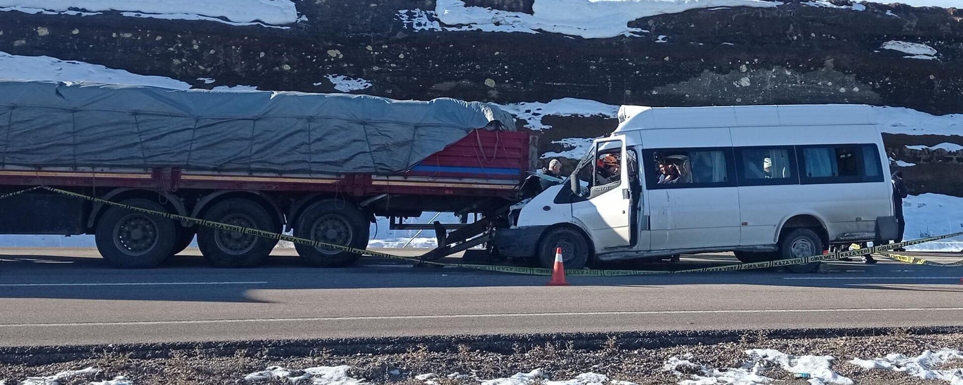 trafik kazası - Sputnik Türkiye, 1920, 12.02.2026