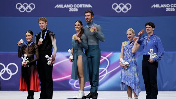 Milano Cortina 2026 Olympics - Figure Skating - Ice Dance - Victory Ceremony - Sputnik Türkiye