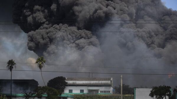 Küba rafineri yangını - Sputnik Türkiye