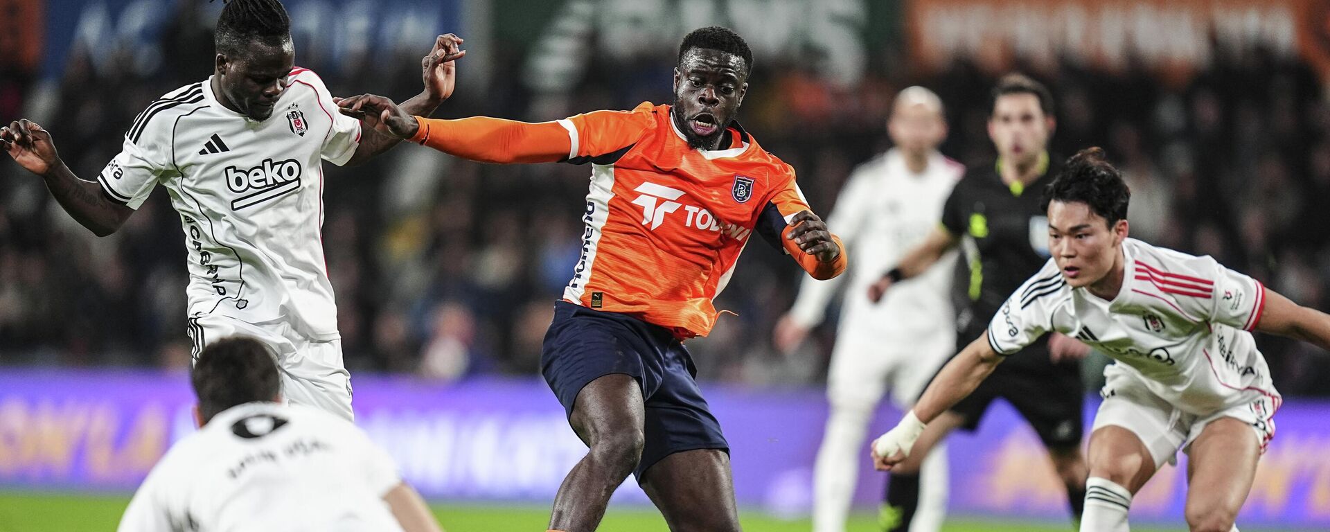 Trendyol Süper Lig'in 22. haftasında RAMS Başakşehir ile Beşiktaş takımları Başakşehir Fatih Terim Stadı’nda karşılaştı - Sputnik Türkiye, 1920, 15.02.2026