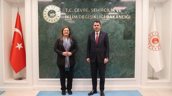 Çevre, Şehircilik ve İklim Değişikliği Bakanı Murat Kurum, Afyonkarahisar Belediye Başkanı Burcu Köksal'la görüştü - Sputnik Türkiye