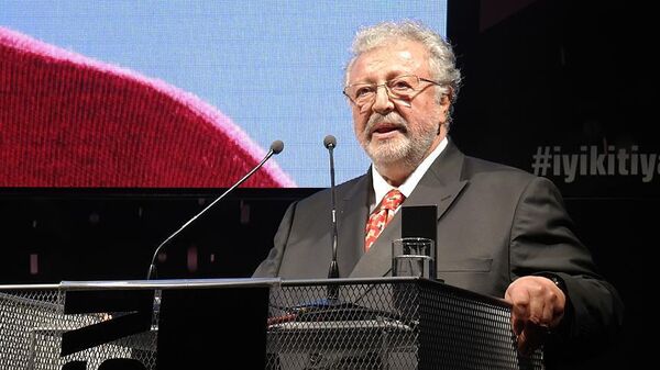 Metin Akpınar - Sputnik Türkiye