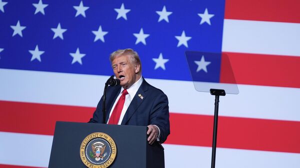 President Donald Trump speaks to a gathering of top U.S. military commanders at Marine Corps Base Quantico, Tuesday, Sept. 30, 2025, in Quantico, Va - Sputnik Türkiye