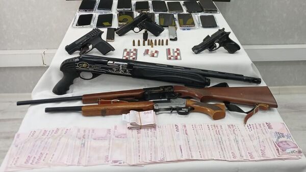 Mersin'de fuhuş operasyonu - Sputnik Türkiye