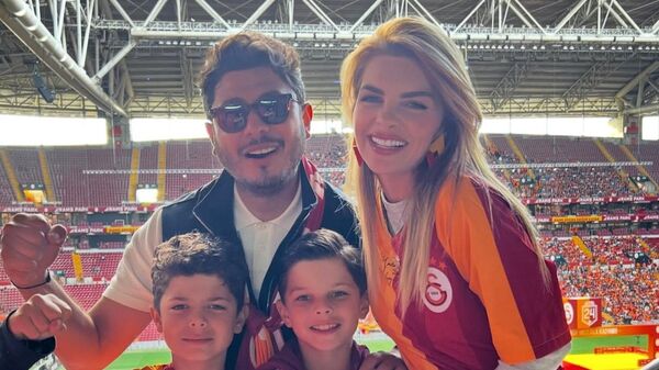 Pelin Karahan sosyal medya  - Sputnik Türkiye