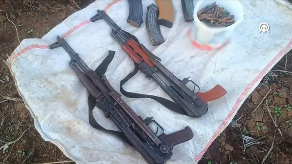 Silah kaçakçılarına operasyon - Sputnik Türkiye