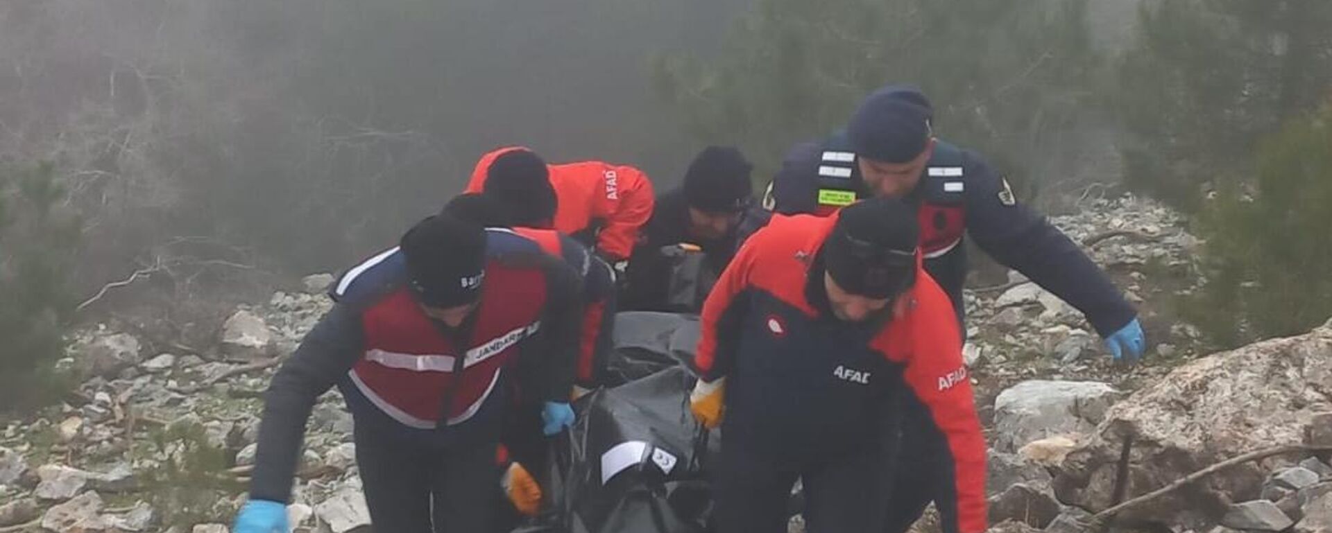 Aydın'da define kazısında ölen adam uçurumdan atıldı - Sputnik Türkiye, 1920, 26.02.2026