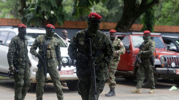 Guinea soldiers patrol  - Sputnik Türkiye