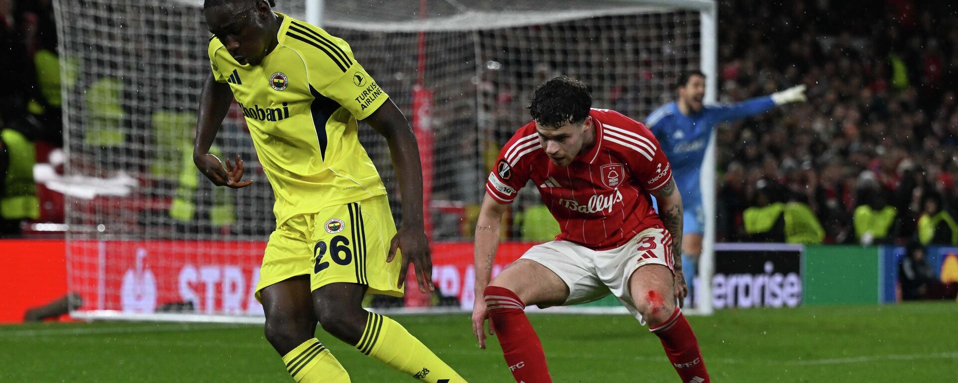 Nottingham Forest - Fenerbahçe - Sputnik Türkiye, 1920, 27.02.2026