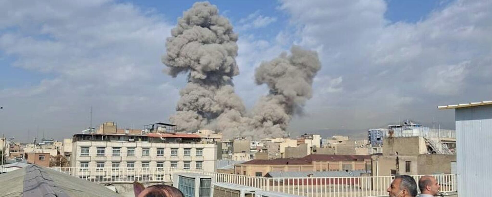 İsrail İran'a hava saldırısı düzenledi - Sputnik Türkiye, 1920, 28.02.2026