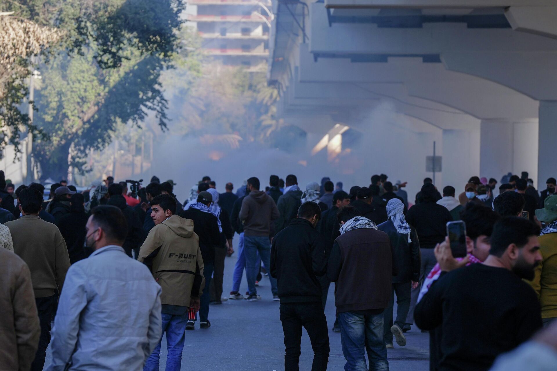 Hamaney'in ardından Irak'ta ABD karşıtı gösteriler düzenlendi - Sputnik Türkiye, 1920, 01.03.2026