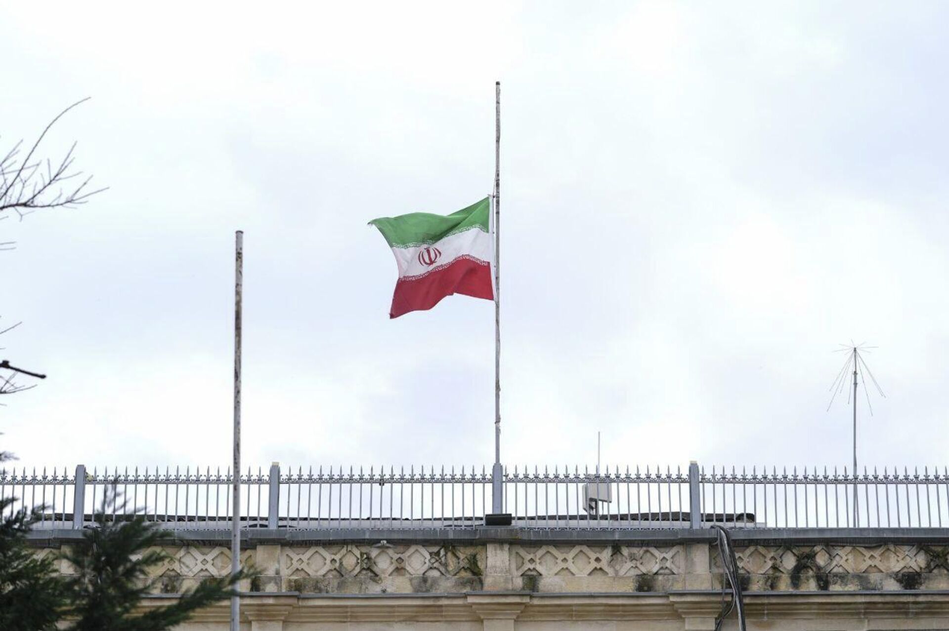 İran İstanbul Başkonsolosluğu - Sputnik Türkiye, 1920, 01.03.2026