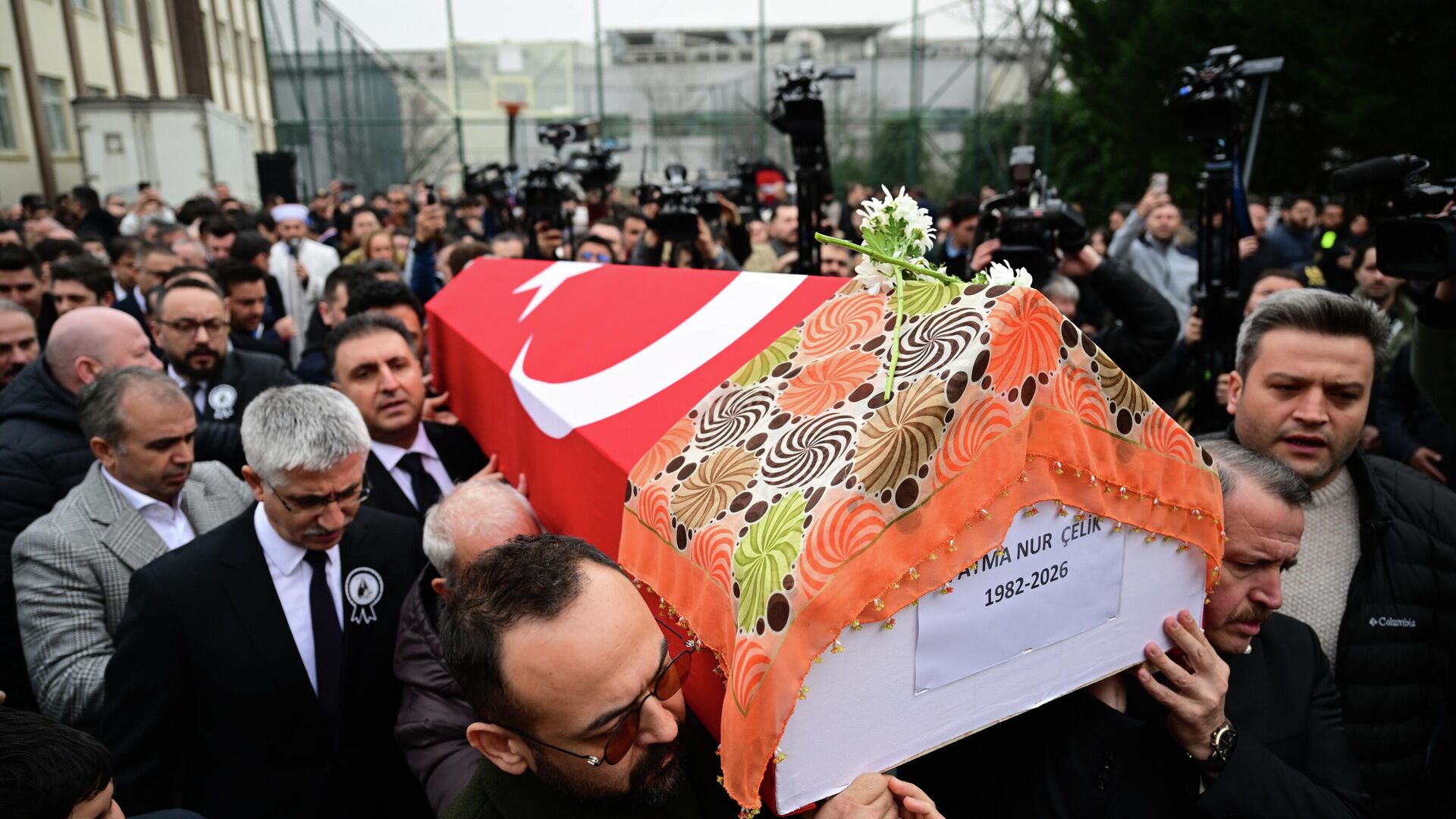 Öğretmen Fatma Nur Çelik cenaze töreni  - Sputnik Türkiye, 1920, 07.03.2026