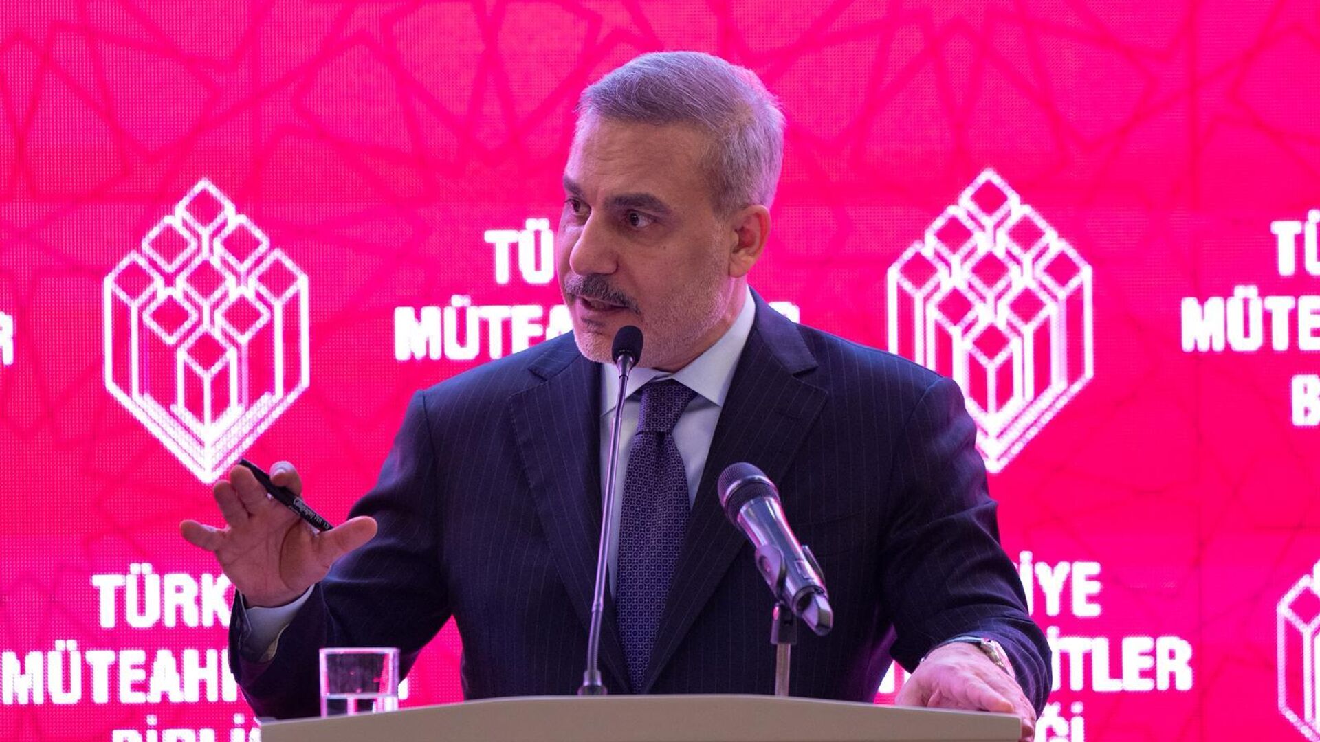 Dışişleri Bakanı Hakan Fidan - Sputnik Türkiye, 1920, 03.03.2026