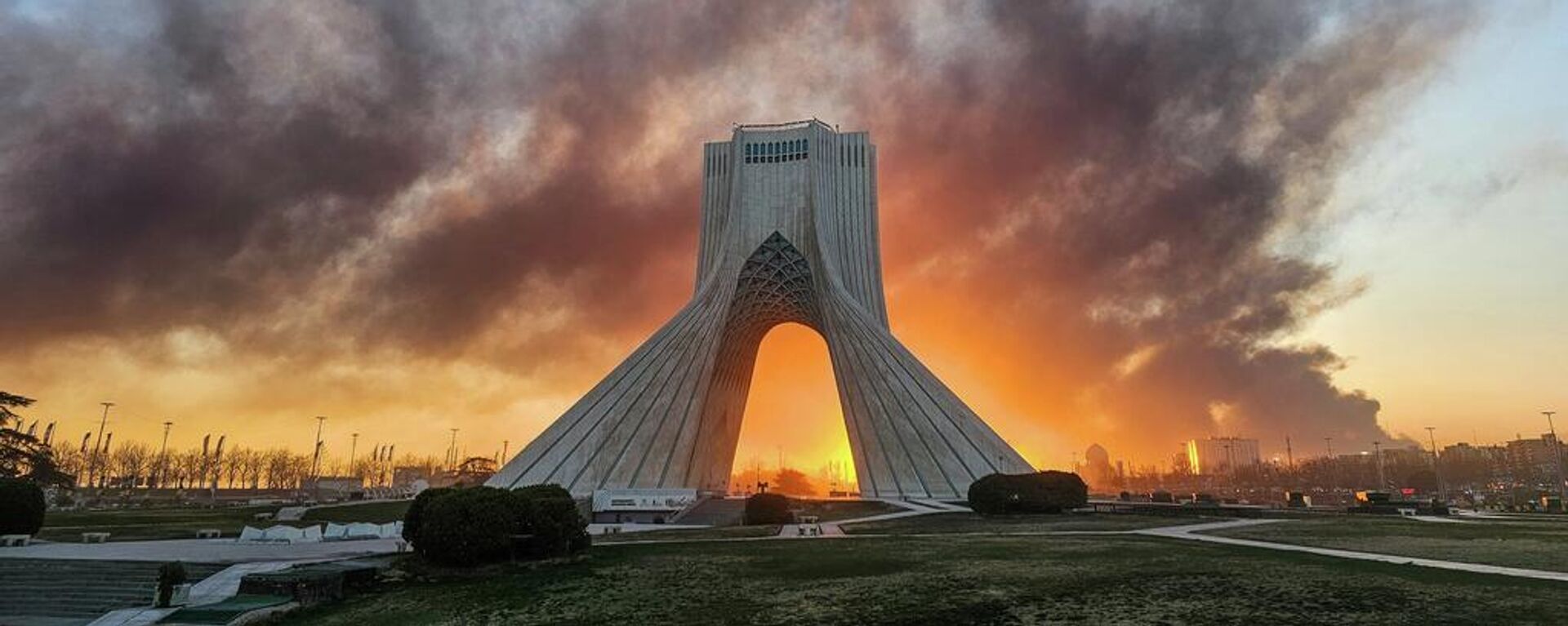 3 Mart günü Tahran - Sputnik Türkiye, 1920, 04.03.2026