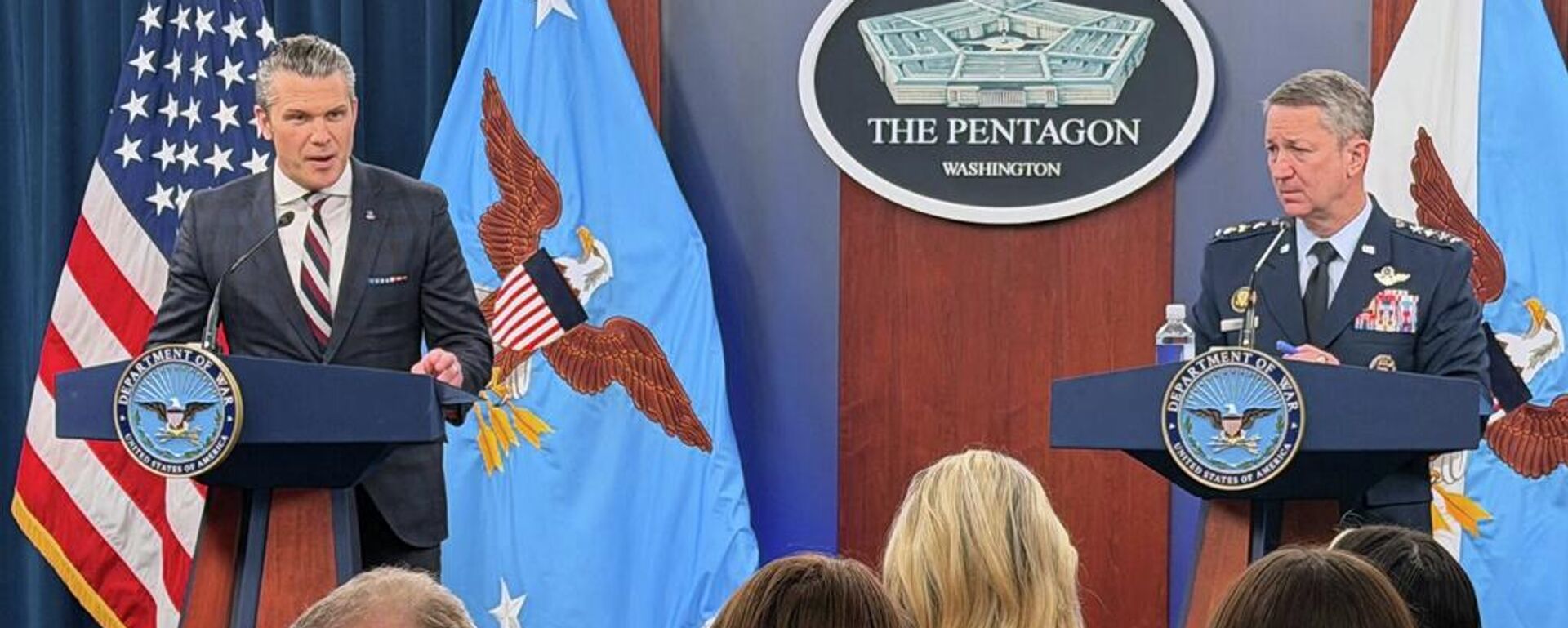 Pete Hegseth ve Dan Caine - Sputnik Türkiye, 1920, 04.03.2026