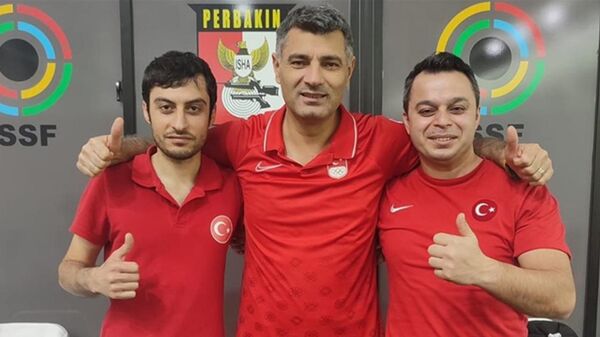 İsmail Keleş, Yusuf Dikeç ve Buğra Selimzade - Sputnik Türkiye