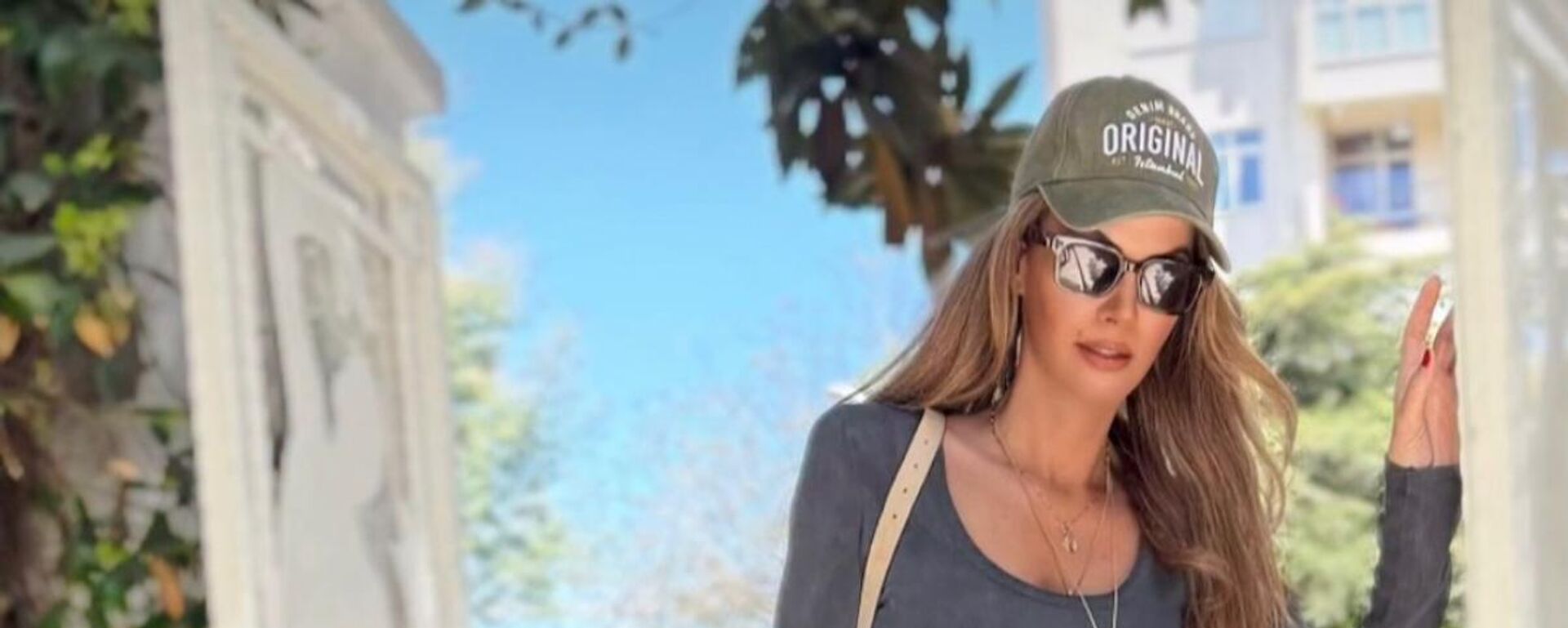 Tülin Şahin sosyal medya  - Sputnik Türkiye, 1920, 05.03.2026