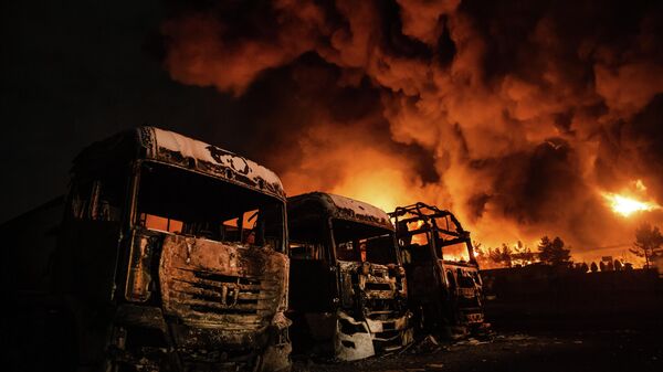 Tahran Şehran petrol deposu - Sputnik Türkiye