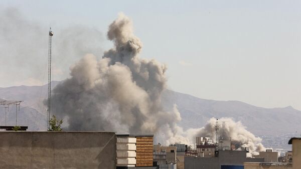 Consecuencias de los ataques israelíes en Irán - Sputnik Türkiye