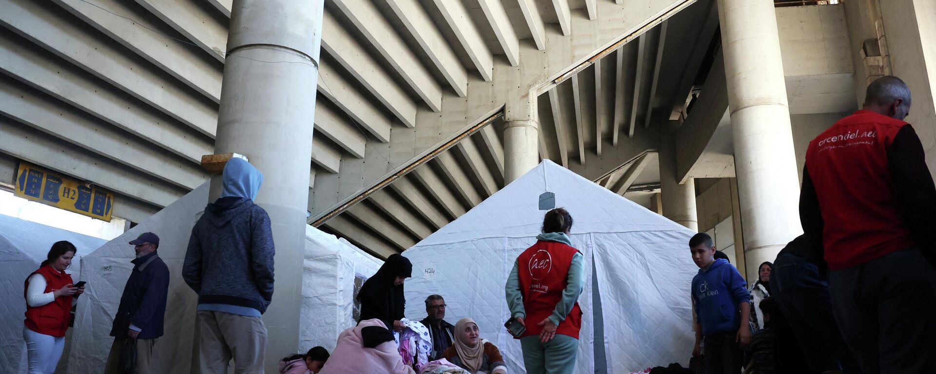 İsrail saldırıları Lübnan’da göç dalgasını büyüttü: Bir günde 100 bin kişi evini terk etti - Sputnik Türkiye, 1920, 10.03.2026