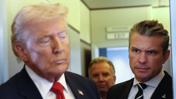 Trump, Hegseth, Witkoff - Sputnik Türkiye