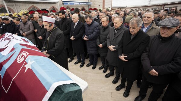 Orhan Kaynak'ın cenaze töreni - Sputnik Türkiye