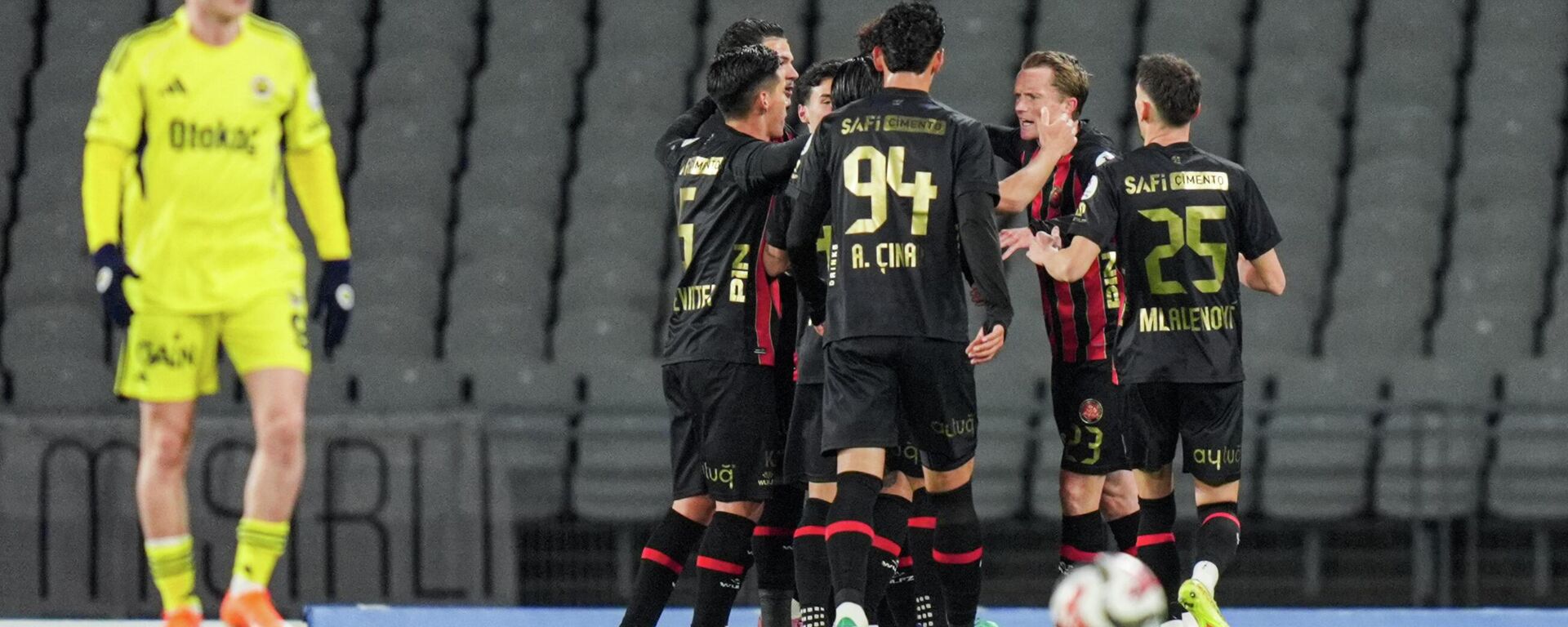 Fenerbahçe - Sputnik Türkiye, 1920, 13.03.2026