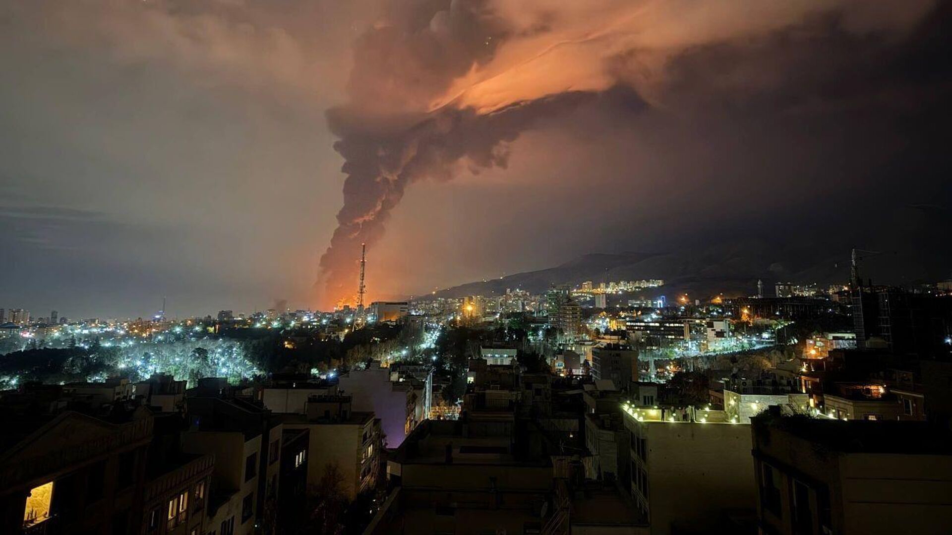 Körfez'de savaş Körfez'de savaş - Sputnik Türkiye, 1920, 16.03.2026