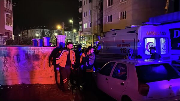 Sivas'ta 15 yaşındaki çocuk ailesini katletti - Sputnik Türkiye