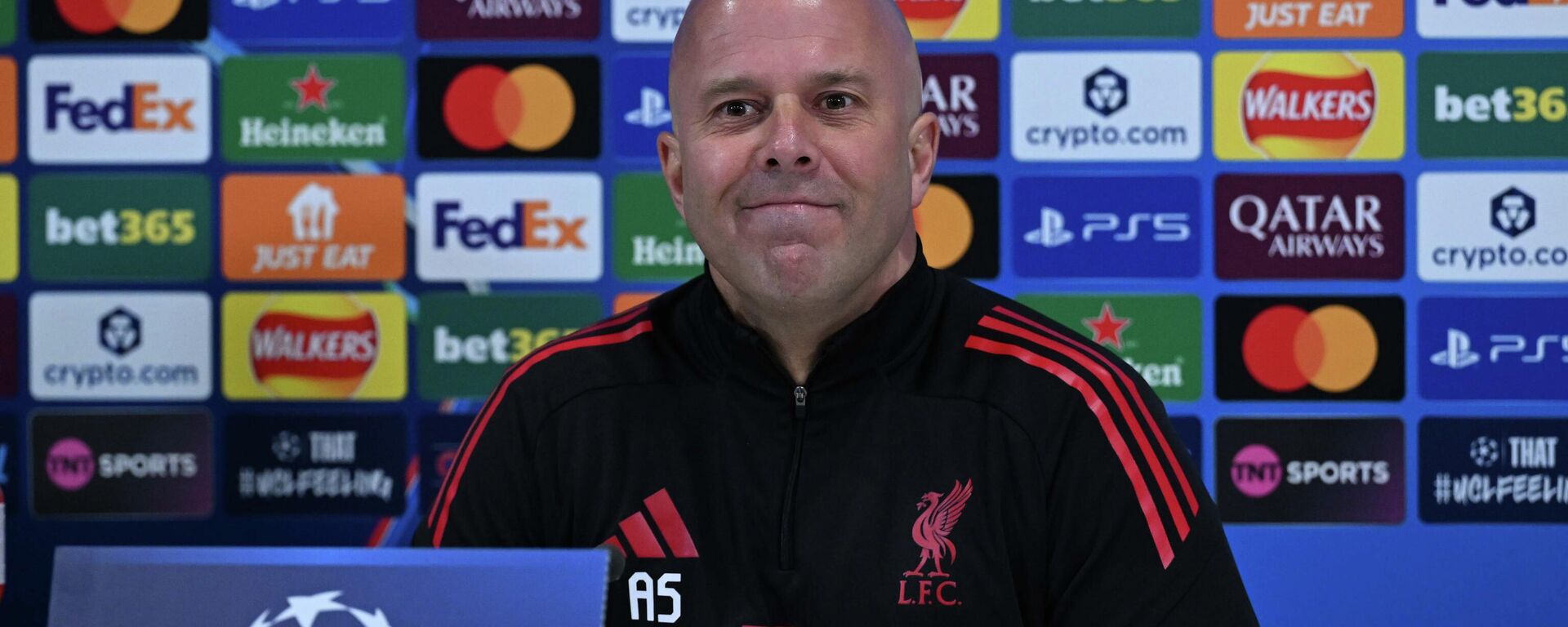 Liverpool Teknik Direktörü Arne Slot - Sputnik Türkiye, 1920, 17.03.2026